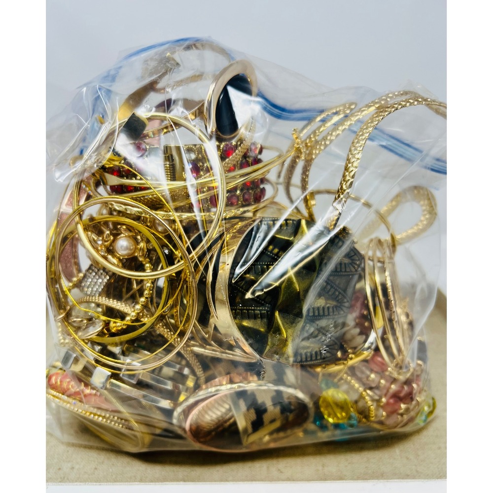 Vintage & Modern Gold Tone Mixed Metal Wearable Bracelet Jewelry Lot 3lbs